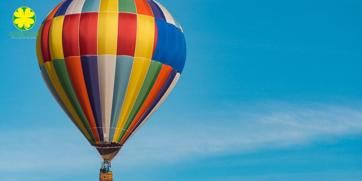 Bay khinh khí cầu bằng tour khinh khí cầu là trải nghiệm gì?