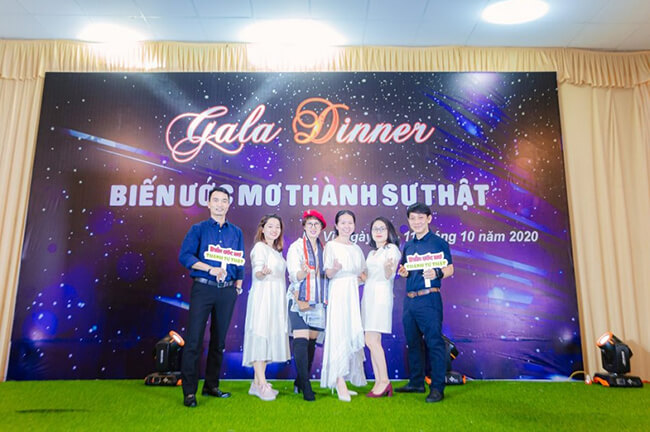 Sự kiện Xanh, ý tưởng tổ chức Gala Dinner hay, tổ chức Gala Dinner chuyên nghiệp, kinh nghiệm tổ chức Gala Dinner, Việt Green Media