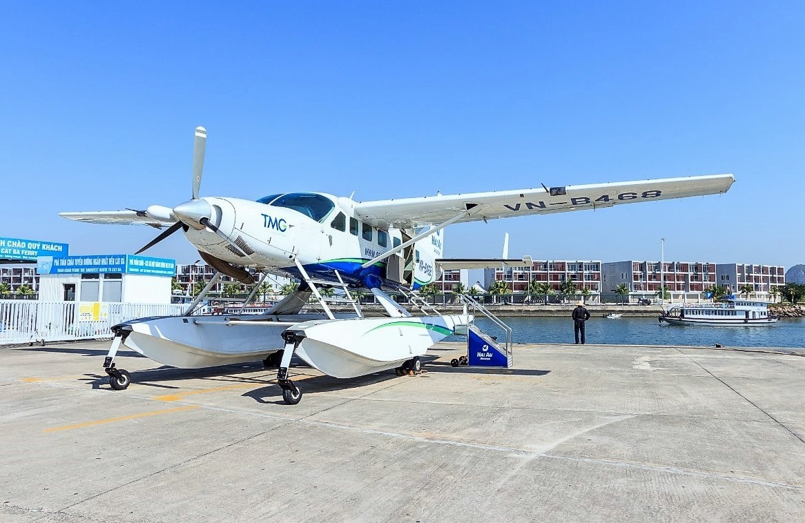 Du Lịch Thuỷ Phi Cơ Hạ Long, Thuỷ Phi Cơ Hạ Long, tour bay Thuỷ phi cơ uy tín, Vietnam Seaplane Travel, Du lịch Thuỷ Phi Cơ
